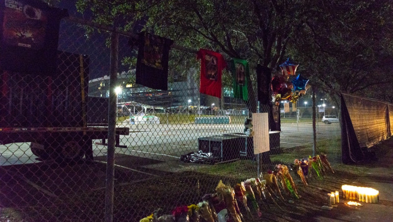 TX: Memorial is set up outisde of Astroworld Festival grounds