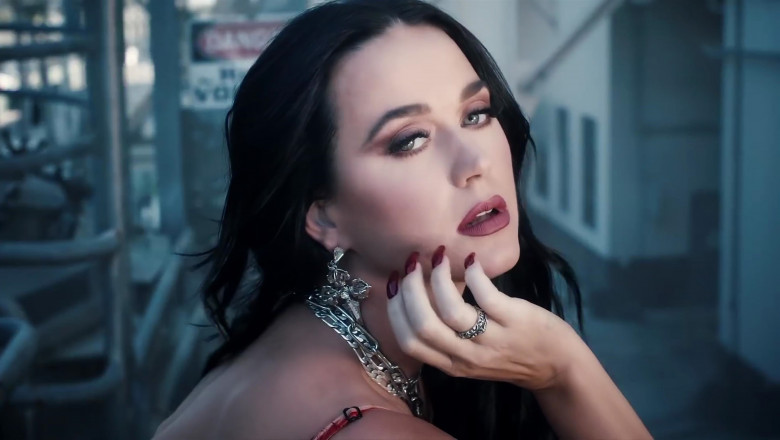 Katy Perry featuring Alesso 'When I'm Gone' music video