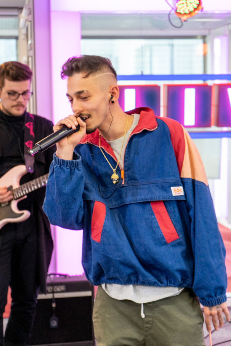 Juno la „Dimineața Blană” de la PROFM/ Foto: PROFM
