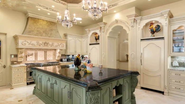 Britney Spears has just bought this house in Calabasas, California for $11.8 million.
