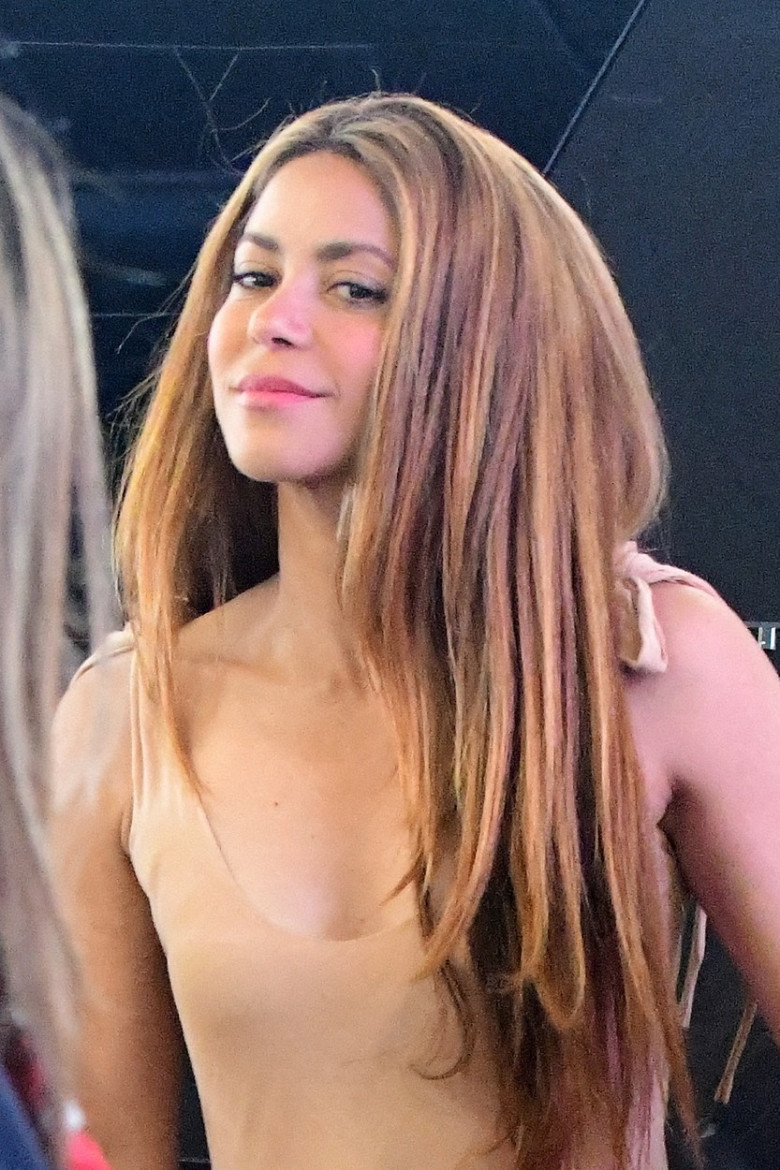 Shakira alături de copiii ei într-un aeroport din Miami/ Profimedia