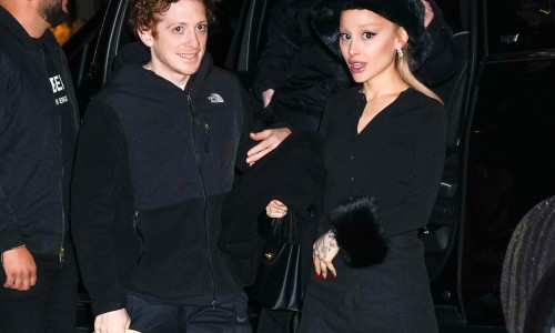 PREMIUM EXCLUSIVE: Ariana Grande and Boyfriend Ethan Slater are Spotted on Rare Outing in New York City.