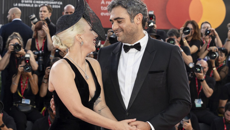 81st Mostra - Lady Gaga And Fiance Walk The Red Carpet