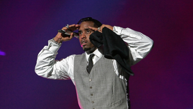 *EXCLUSIVE* *STOCK IMAGES* Sean 'P. Diddy' Combs concert and backstage with Snoop Dogg in ParisPICTURES TAKEN: 27/12/2012