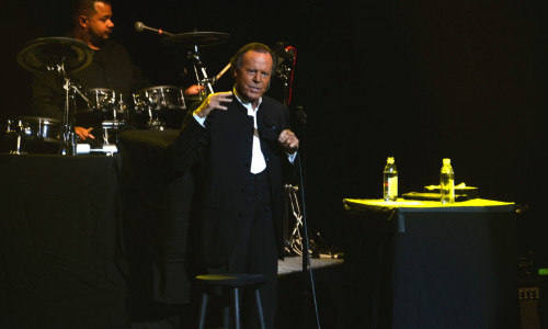 Julio Iglesias