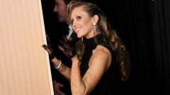 Miley Cyrus neagă faptul că părinții ei au depins de succesul ei: „Fiecare bănuț pe care l-am câștigat a ajuns în contul meu bancar”