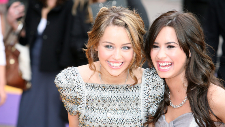 Demi Lovato și Miley Cyrus/ Profimedia