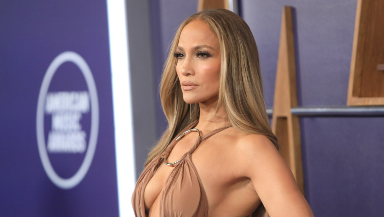 2025 American Music Awards - Winners Walk