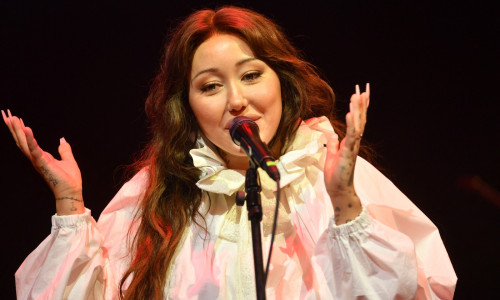 Noah Cyrus (2)