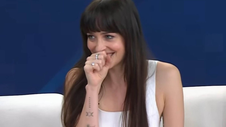 Dakota Johnson cracks up on the 'Today' show after answering her non-negotiable dating question