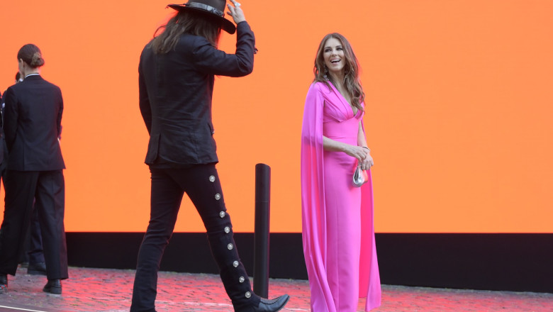 elizabeth hurley si billy ray cyrus