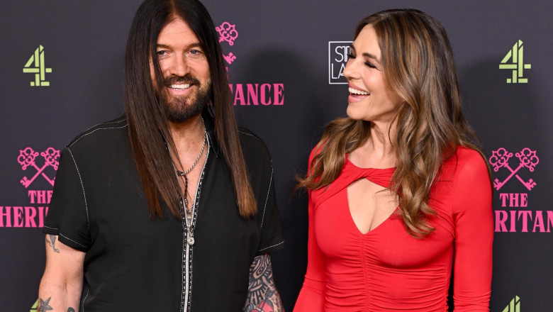 Elizabeth Hurley și Billy Ray Cyrus/ Profimedia