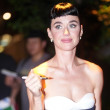 Katy Perry signs for fans in the Big Apple!