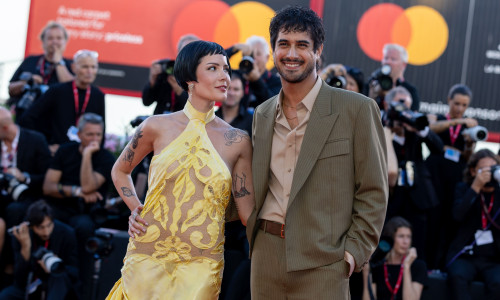 Halsey și Avan Jogia la Festivalul de Film de la Veneția/ Profimedia