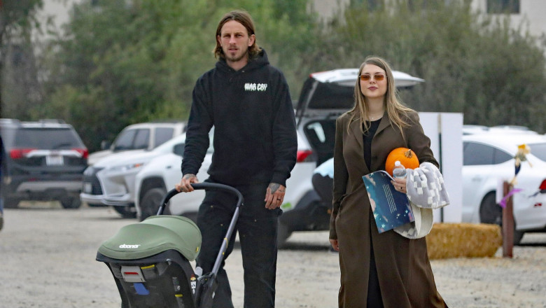 Frances Bean Cobain și Riley Hawk (3)