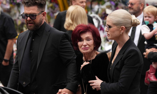 Sharon Osbourne la înmormântarea lui Ozzy Osbourne/ Profimedia