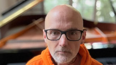 Moby spune că încă îi este greu să înțeleagă reacția lui Natalie Portman privind relația lor. Actrița a negat orice legătură romantică