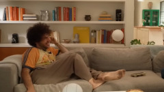 Benny Blanco, prima reacție după scandalul „picioarelor murdare”. Ce spune artistul despre igiena sa: „Știu că miros bine”