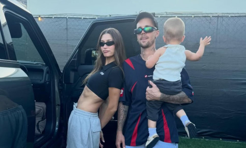 Justin și Hailey Bieber, alături de fiul lor Jack Blues/ Foto: Instagram
