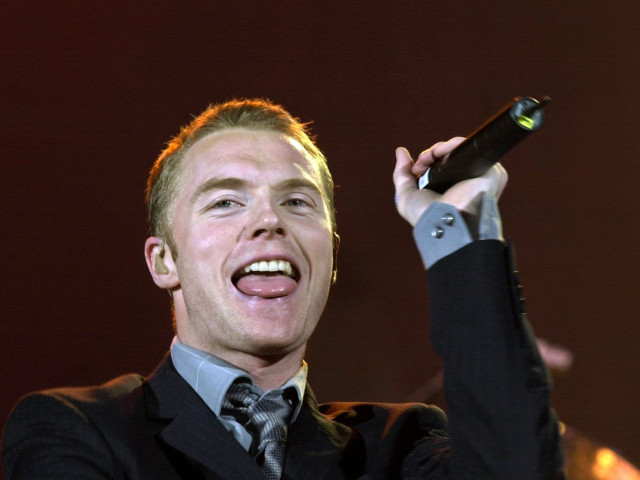 Îl mai știi pe Ronan Keating de la Boyzone? Are cinci copii, s-a mutat la Dubai și e de 11 ani cu a doua soție: "Te iubesc și te ador"