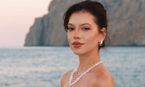 cleopatra stratan