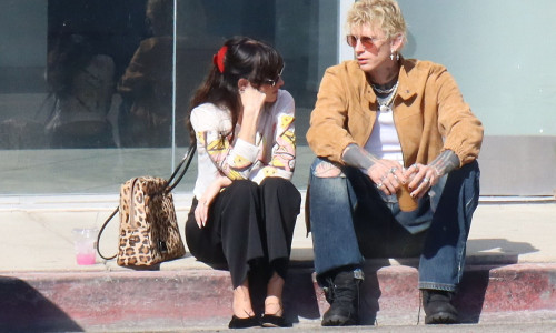 Dakota Johnson și MGK