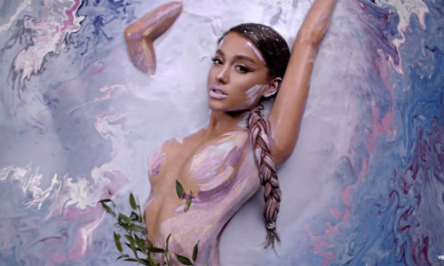 ariana_grande_-_god_is_a_woman_-_screen_shot-h_2018.jpg