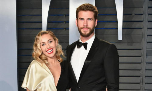 180305010015-05-oscar-after-party-miley-cyrus-liam-hemsworth-super-tease.jpg