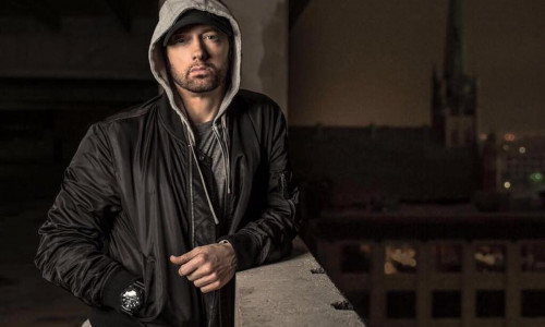 Ascolta-Kamikaze-il-nuovo-album-a-sorpresa-di-Eminem-Collater.al_.jpg