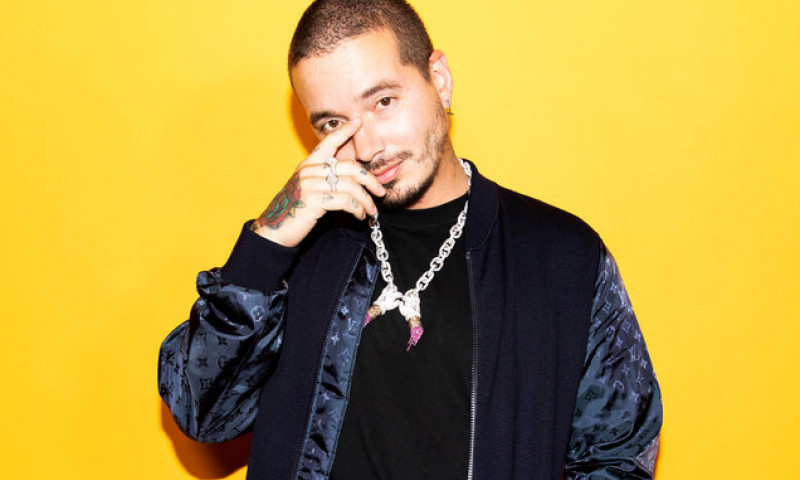 j-balvin-2018-billboard-office-1548.jpg