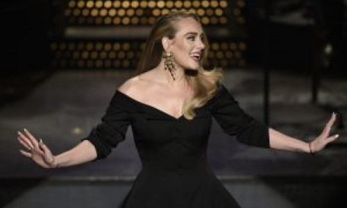 adele_90861000-300x200