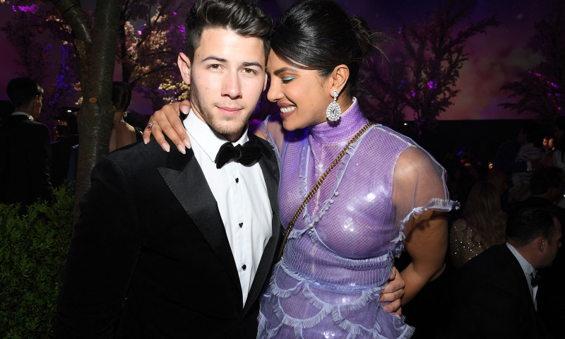Priyanka Chopra si Nick Jonas au devenit parinti cu ajutorul unei mame-surogat!