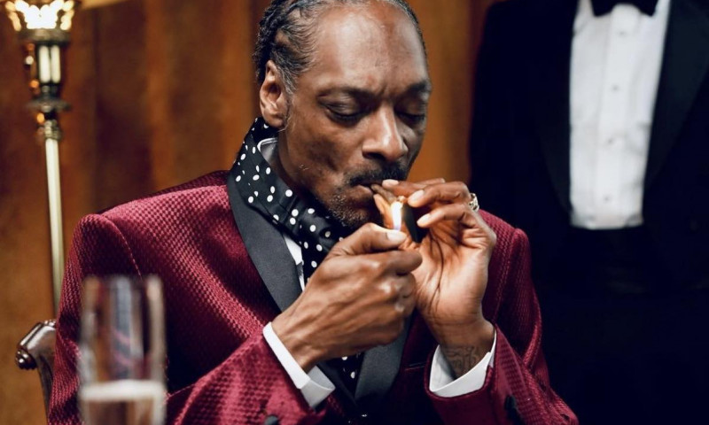 Snoop Dogg a anuntat ca se lasa de fumat