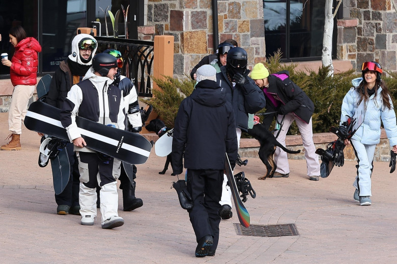 *EXCLUSIVE* Newly single Kendall Jenner snowboards with Justin Bieber, Nina Dobrev, and Shaun White