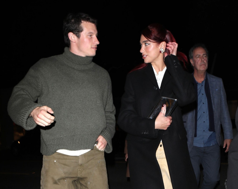 *PREMIUM-EXCLUSIVE* Hot new couple Dua Lipa and Callum Turner enjoy dinner at R+D Kitchen before a Q&amp;A in LA!