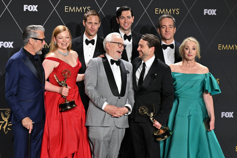 Castul de la serialul Succesion la decernarea premiilor Emmy