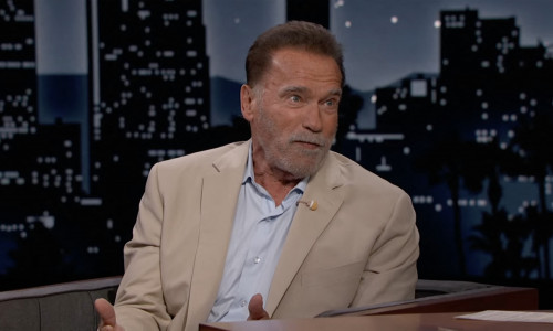 Arnold Schwarzenegger confie au micro de Jimmy Kimmel avoir refusé au départ de prononcer sa célèbre réplique dans 