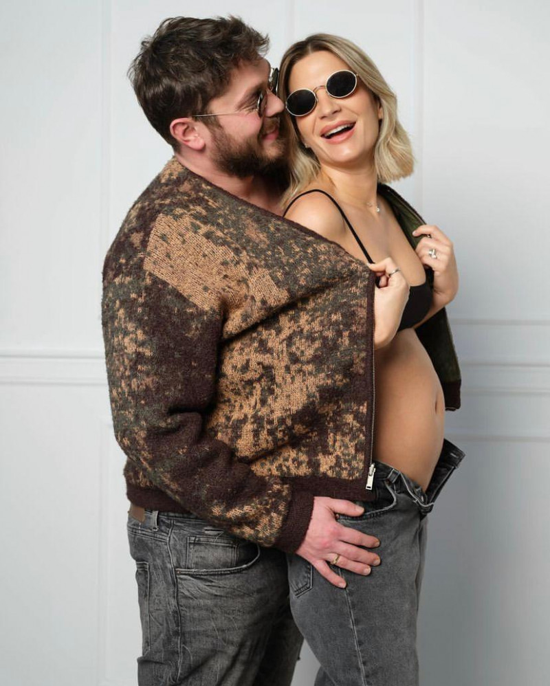 Edy Kovacs si Ana Baniciu cu burtica de gravida la vedere