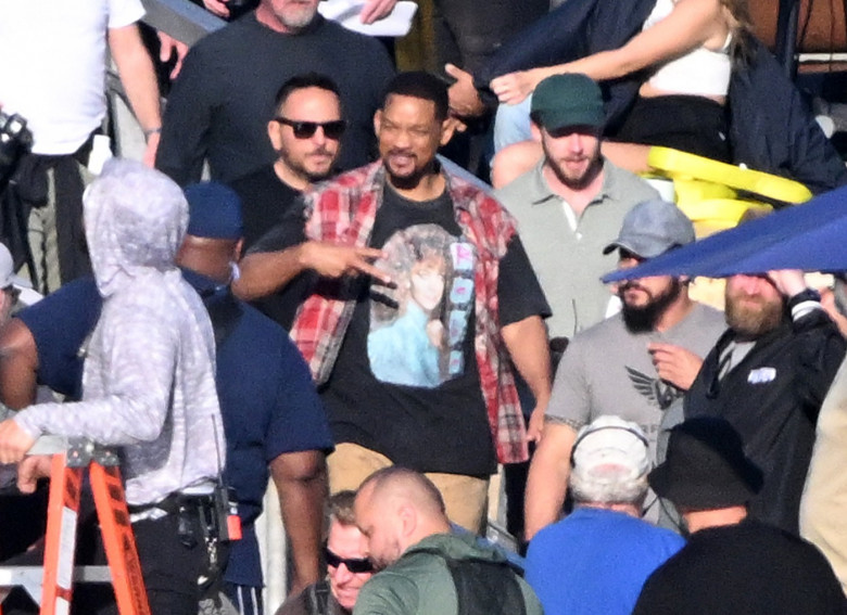 EXCLUSIVE: Will Smith and Martin Lawrence hug it out on set of Bad Boys 4 in Miami, Florida