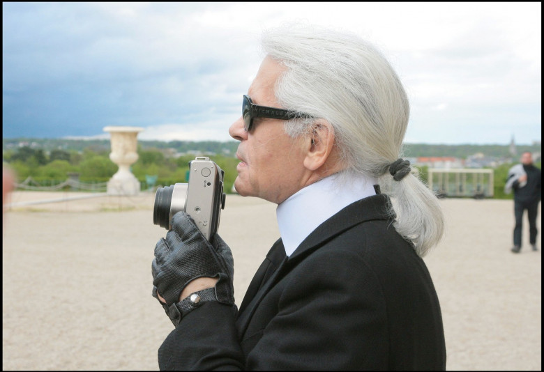 EXCLUSIF - KARL LAGERFELD AU CHATEAU DE VERSAILLES POUR PREPARER