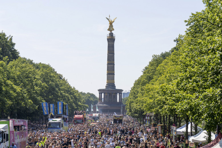 Rave The Planet Techno-Parade in Berlin