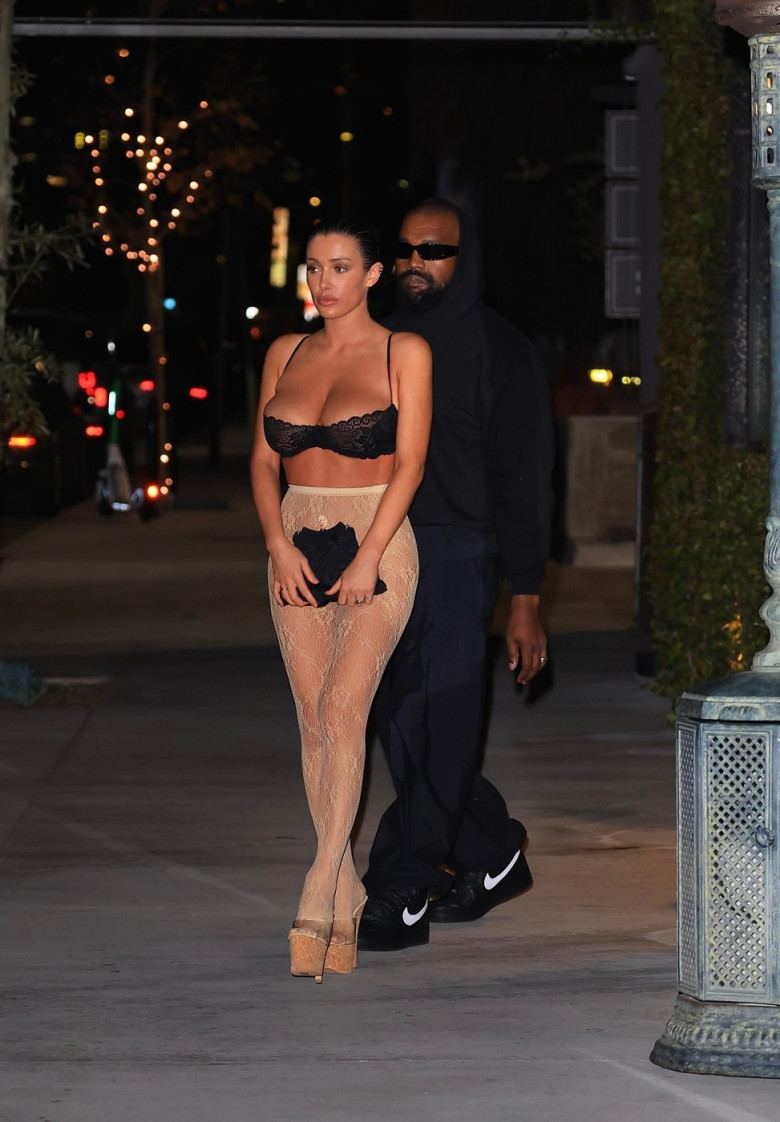 *PREMIUM-EXCLUSIVE* Date night! Kanye West and Bianca Censori turn heads after enjoying dinner at Gigi's