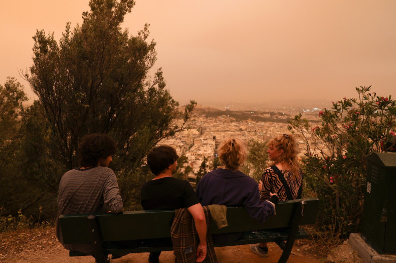 Sahara dust blankets over Athens