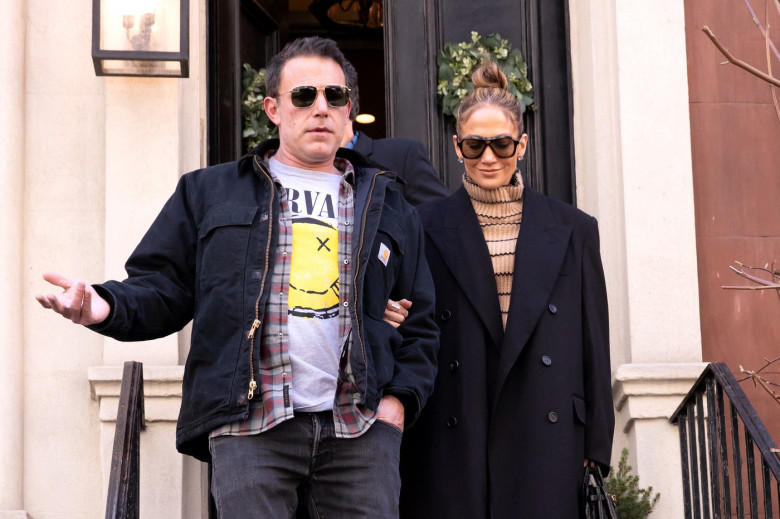 Jennifer Lopez and Ben Affleck Shop for Townhouses