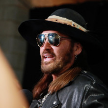 Billy Ray Cyrus vorbeste urat despre fiica sa, Miley, intr-o inregistrare facuta pe ascuns de fosta sotie