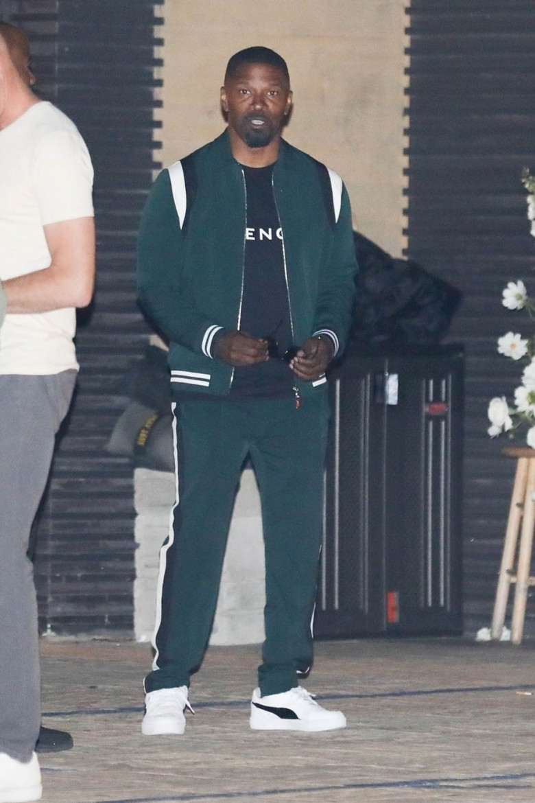 *EXCLUSIVE* Jamie Foxx is in Good Spirits Leaving Dinner at Nobu!