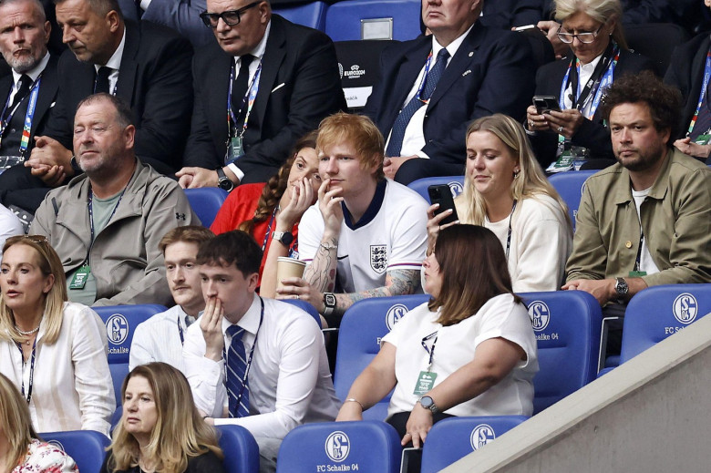 GELSENKIRCHEN - Ed Sheeran in the stands during the UEFA EURO 2024 round of 16 match between England and Slovakia at the Arena AufSchalke on June 30, 2024 in Gelsenkirchen, Germany. ANP | Hollandse Hoogte | MAURICE VAN STEEN