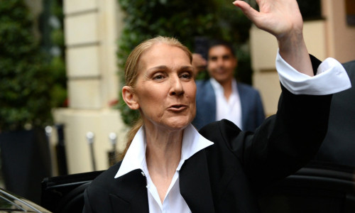 Céline Dion quitte le Royal Monceau pour préparer la cérémonie d’ouverture des Jeux Olympiques (JO 2024) à Paris