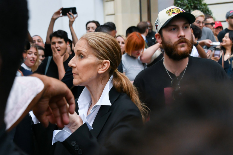 PARIS Celine Dion leaves the Royal Monceau