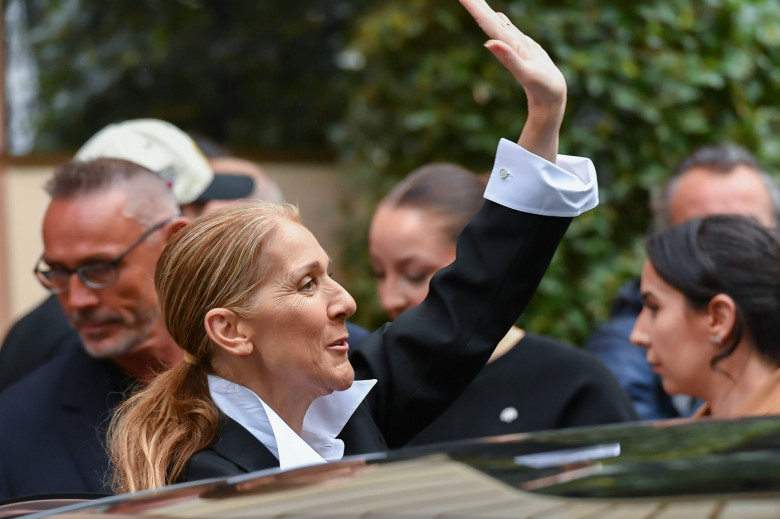 PARIS Celine Dion leaves the Royal Monceau